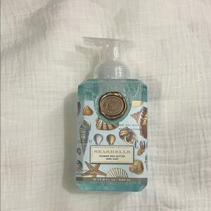 Michel Design Works Seashells foaming Shea Butter hand soap